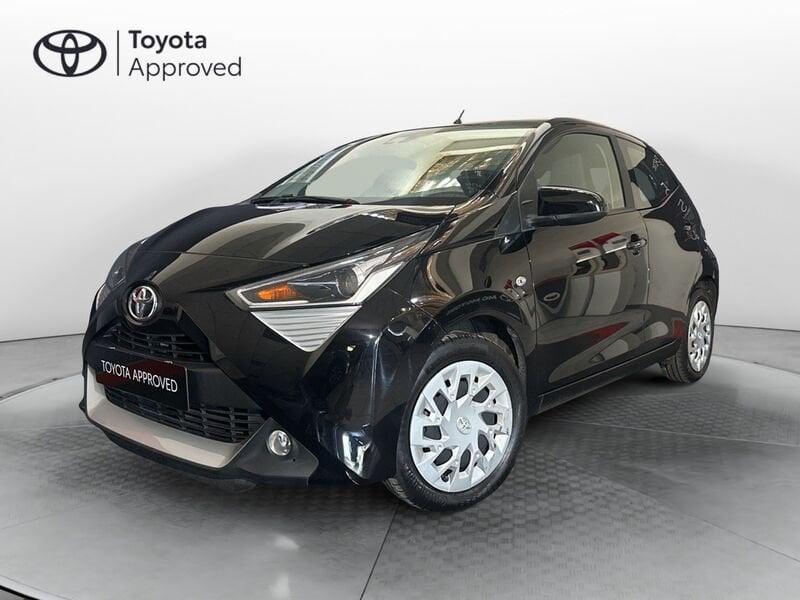 Toyota Aygo Connect 1.0 VVT-i 72 CV 5 porte x-play