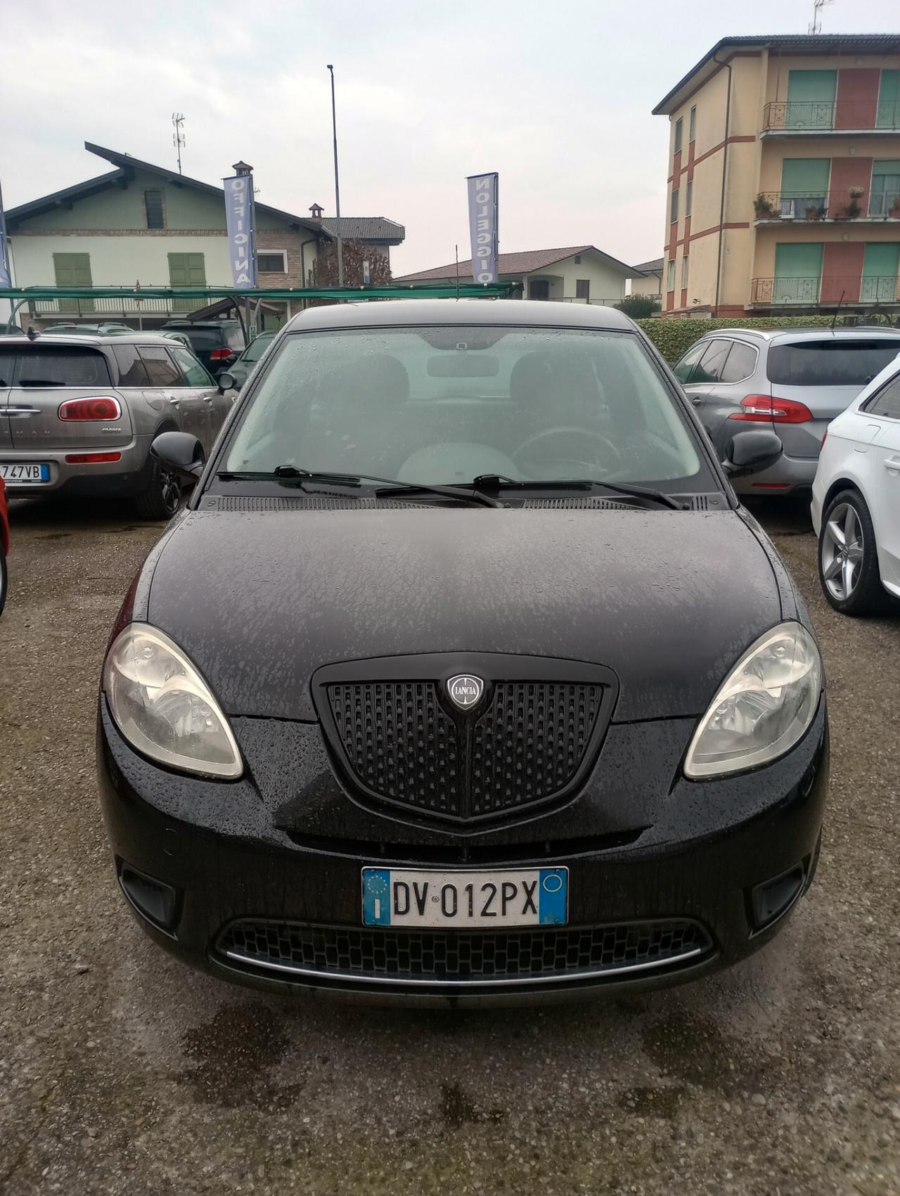 Lancia Ypsilon 1.2 Argento