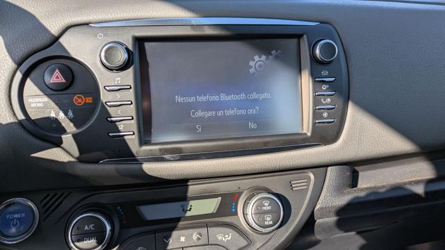 TOYOTA Yaris Hybrid 1.5cc 72cv CAMERA POST. AUTOMATICA