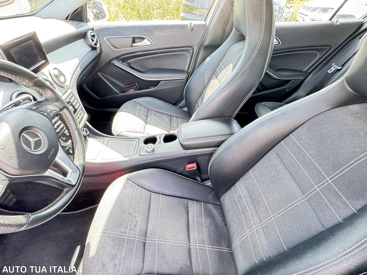 MERCEDES-BENZ GLA 200CDI PREMIUM PER NEOPATENTATI