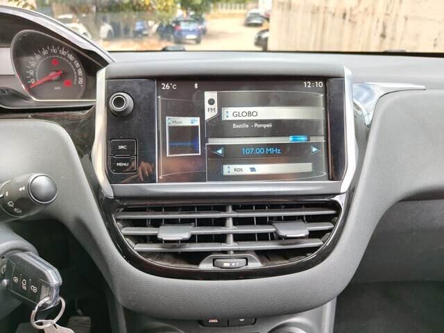 Peugeot 208 1.4 HDi 68 CV 5P Allure NEOPATENTATI