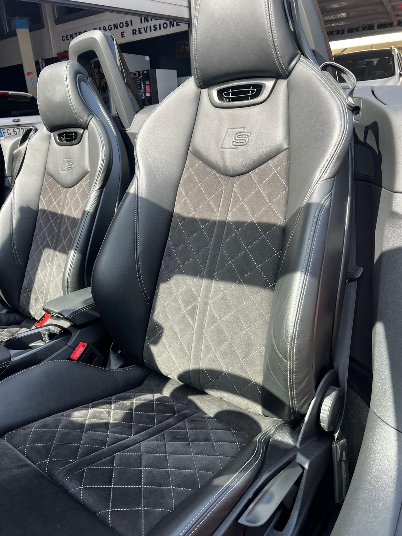 Audi TT Roadster 45 TFSI quattro S tronic COMPETITION