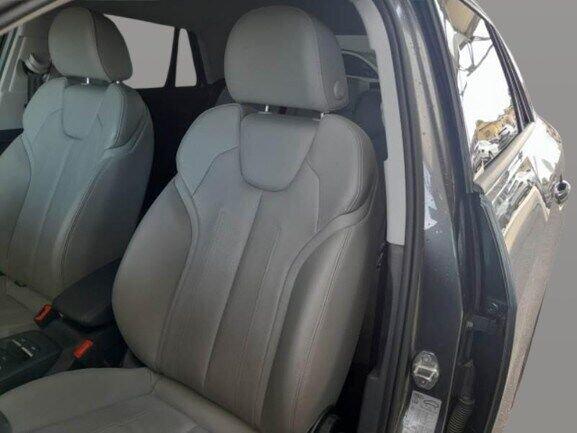 Audi Q2 Q2 35 TFSI S tronic Identity Black