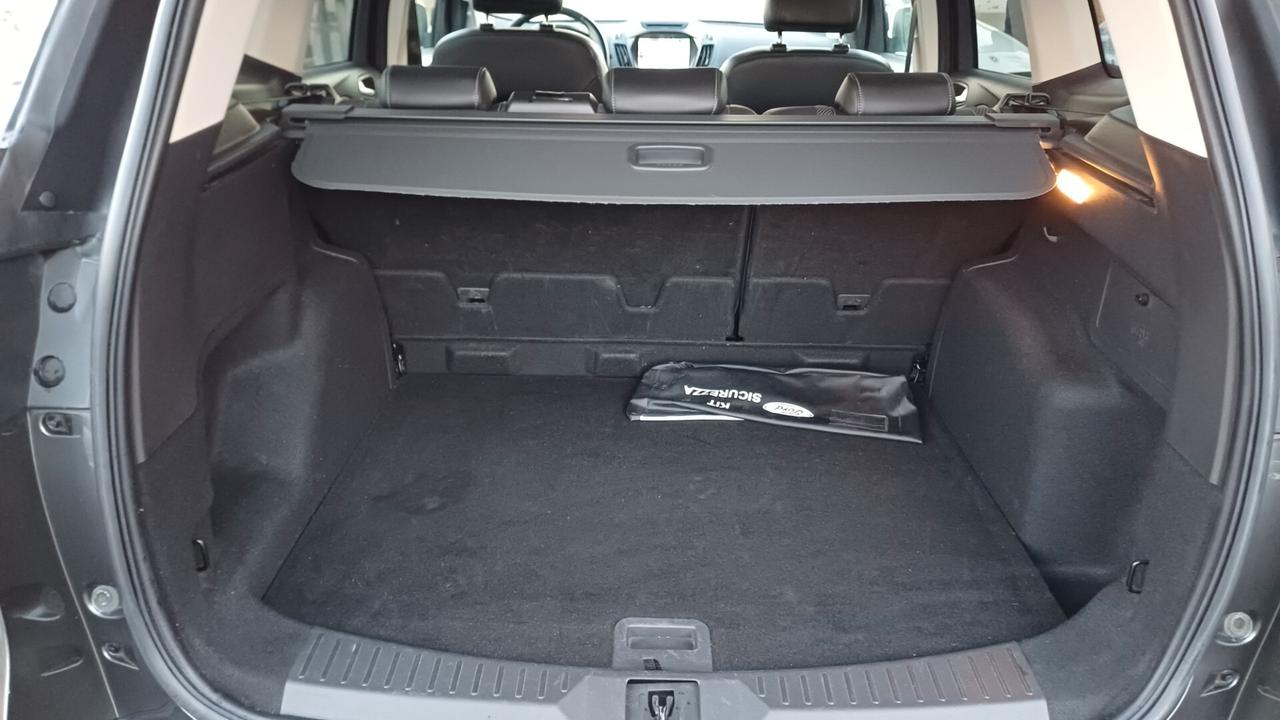 Ford Kuga 2.0 TDCI 120 CV S&S 2WD Titanium