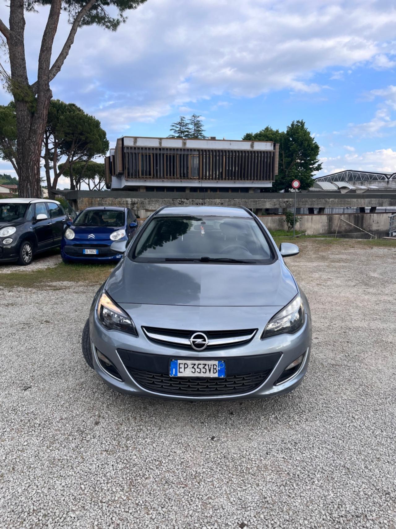 Opel Astra 1.7 CDTI 110CV Sports Tourer Cosmo