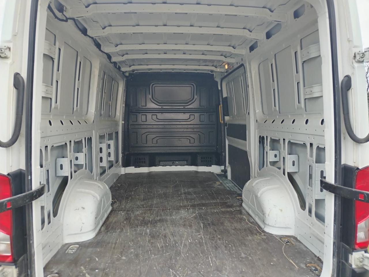 Volkswagen Crafter furgone
