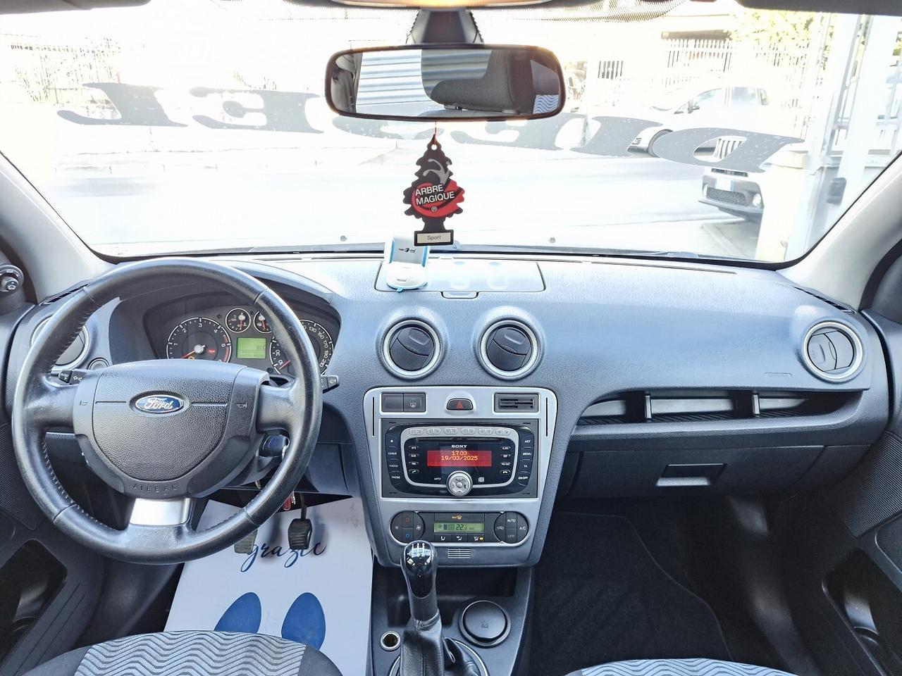 FORD FUSION 1.4 TDCi 5 PORTE TITANIUM ANNO 2009