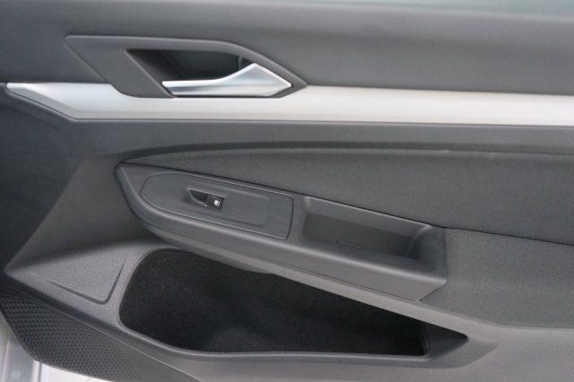 VOLKSWAGEN Golf 1.0 eTSI EVO DSG Life Italiana Ufficiale UNIPROP