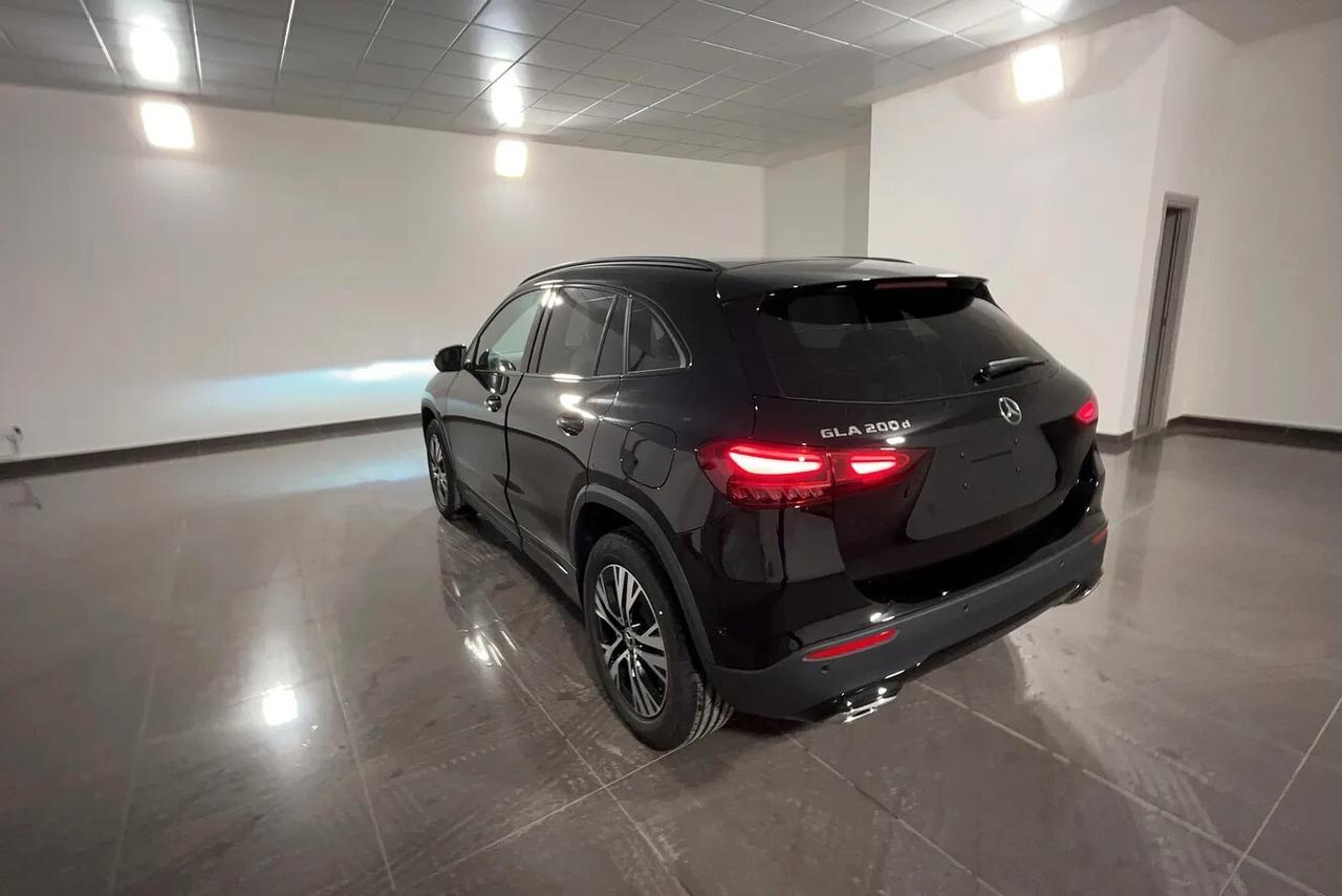 Mercedes-benz GLA 200 180 d Automatic Advanced