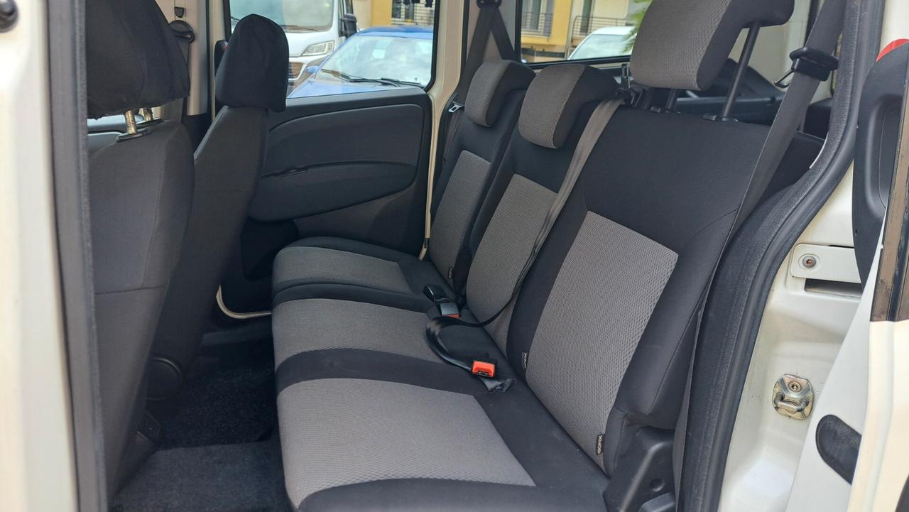 Fiat doblo 1.3 5 posti autocarro diesel gancio traino