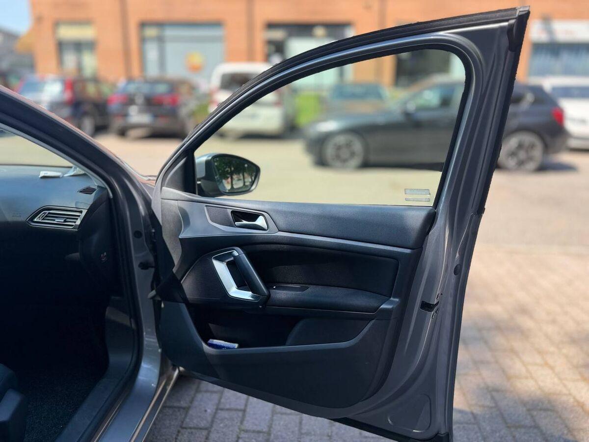 Peugeot 308 Station Wagon 1.2 pt t (e-thp) Allure s&s 130cv