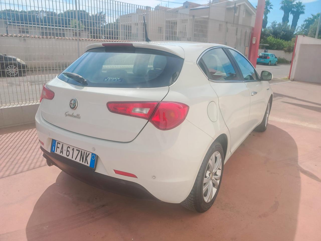 Alfa Romeo Giulietta 1.6 JTDm-2 120 CV Distinctive