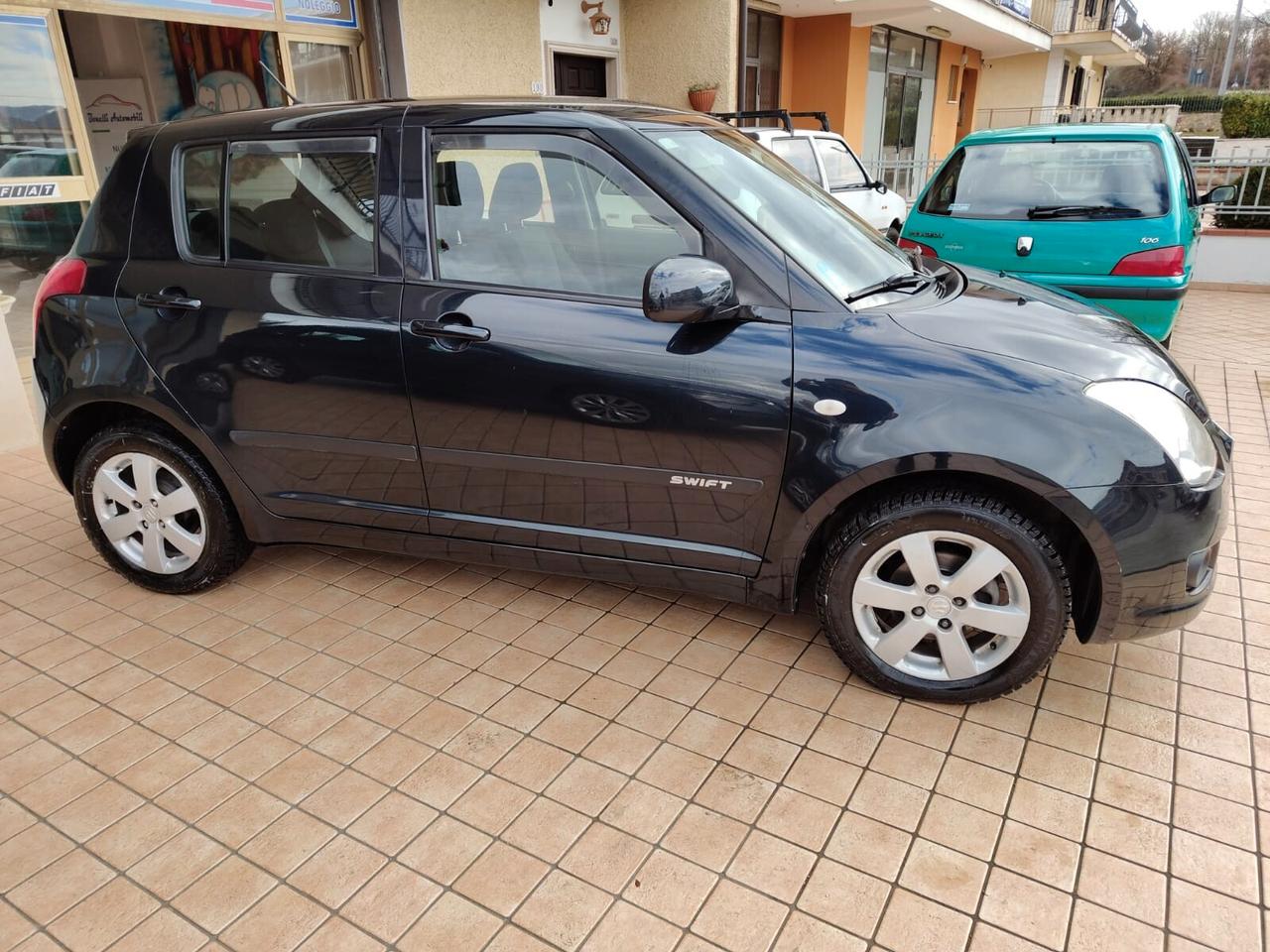 Suzuki Swift 1.3 4x4 5p. Outdoor Line GL