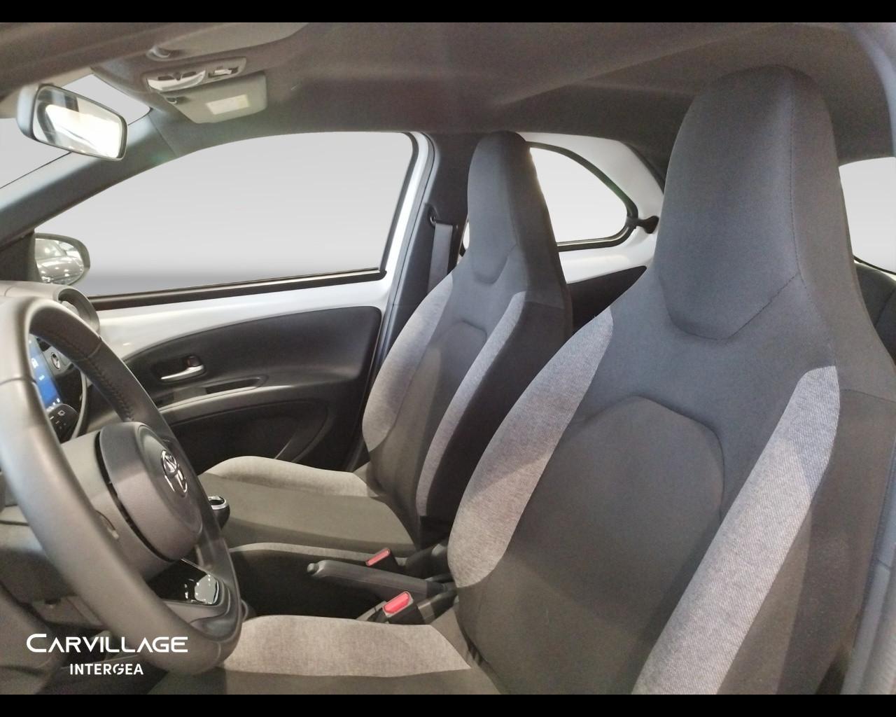 TOYOTA Aygo X 1.0 Active 72cv