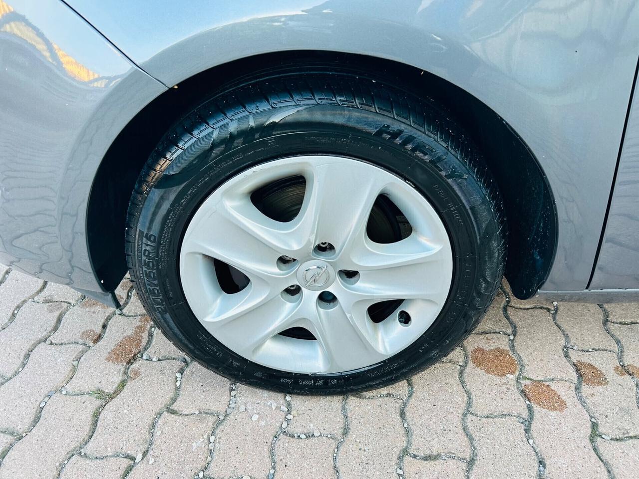 Opel Meriva 1.4 Turbo 120CV GPL Tech Innovation