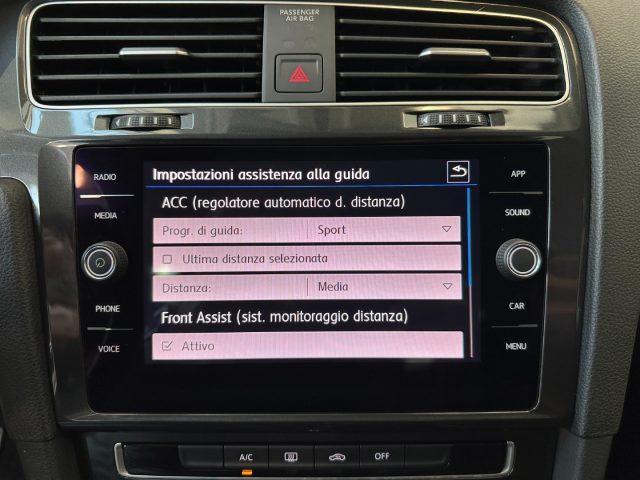 VOLKSWAGEN Golf 1.5 TGI 5p. Business - Carplay - Adaptive Cruise