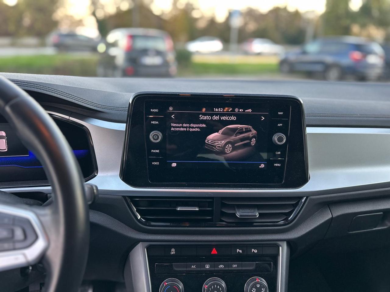 Volkswagen T-Roc Life 1.0 TSI #7689