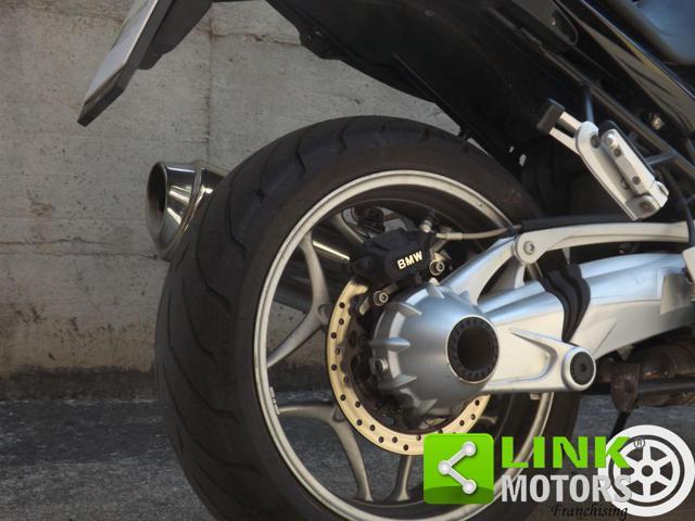 BMW R 1200 R anno 2008 con valigie laterali BMW originali