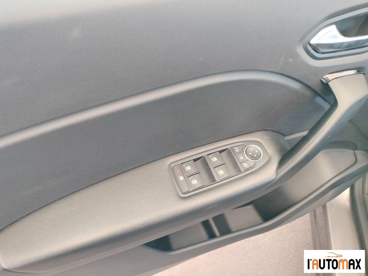 RENAULT - Captur 1.5 blue dci Business 115cv edc