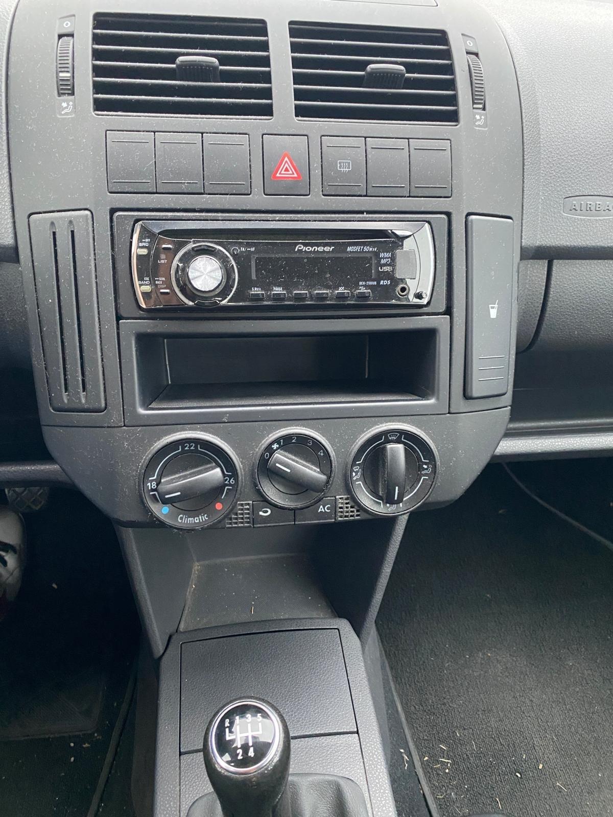 Volkswagen Polo 1.4/80CV 16V 5p. Comfortline