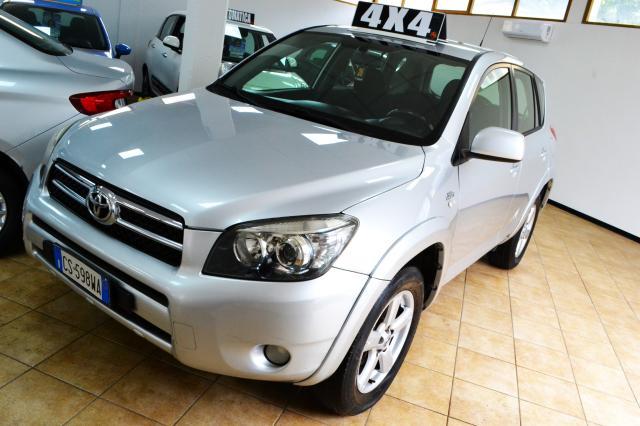 Toyota RAV4 2.2 D-4D 4WD 177CV 4x4 Luxury 2006