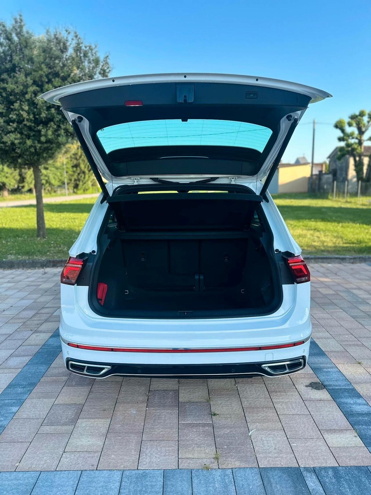 Volkswagen Tiguan 2.0 TDI 200 CV SCR DSG 4MOTION R-Line