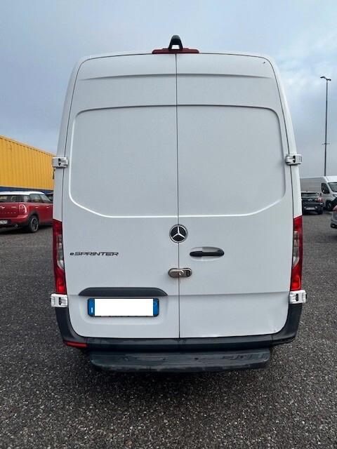 Mercedes Benz Sprinter esprinter