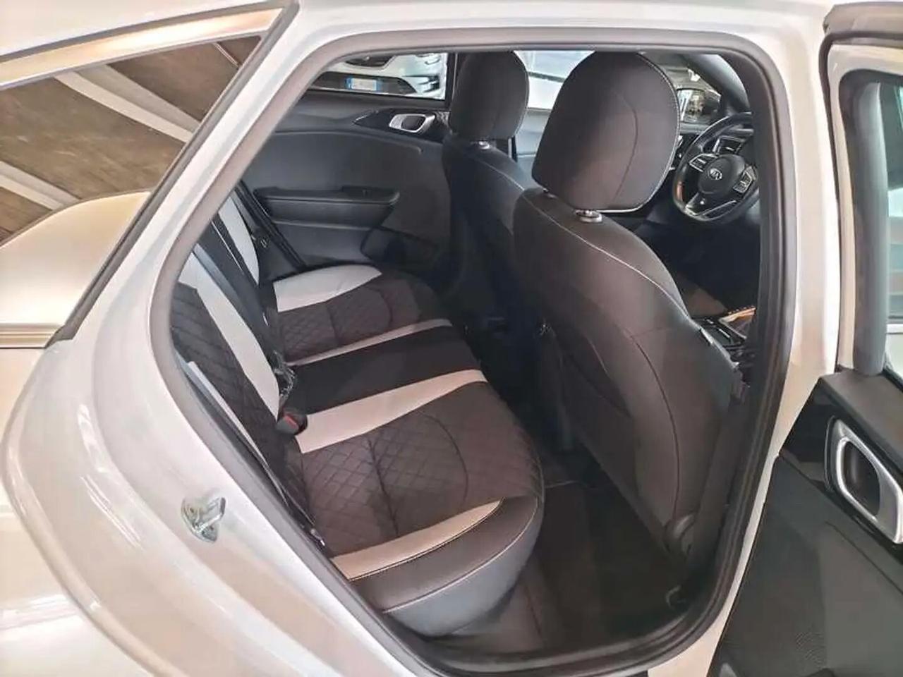 Kia ProCeed ProCeed 1.5 T-GDI MHEV DCT GT Line Plus