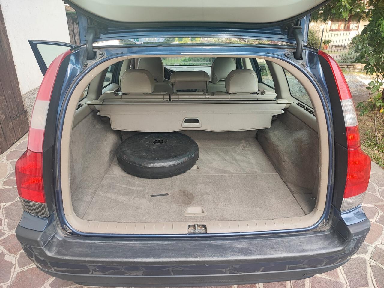 Volvo V70/XC70 2.4 b/GPL 170 CV storico lavori