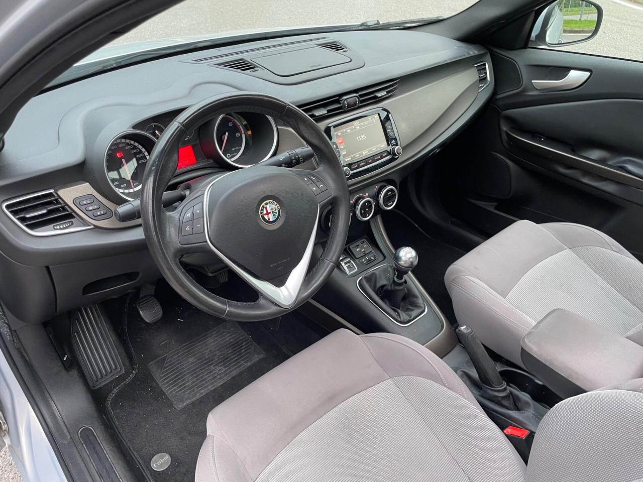 Alfa Romeo Giulietta 2.0 JTDm-2 150 CV Exclusive