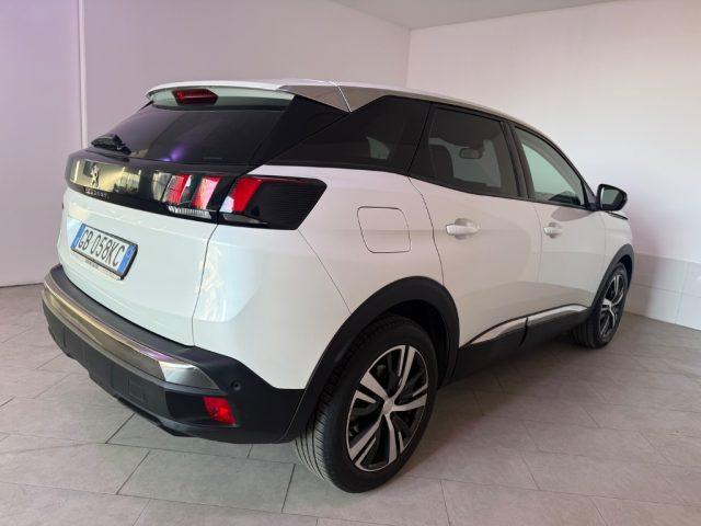 PEUGEOT 3008 PureTech Turbo 130 S&S Allure