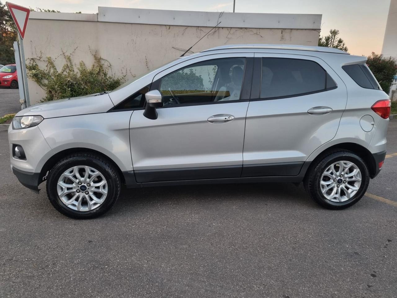 Ford EcoSport 1.5 110 CV Powershift Business