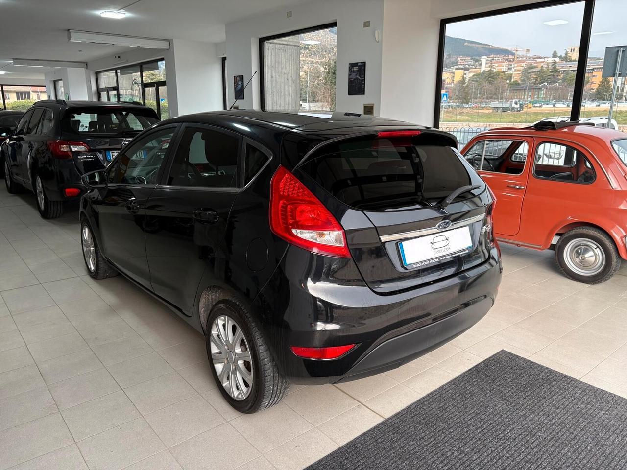 FORD FIESTA TITANIUM 1.4 5P. BENZINA/GPL