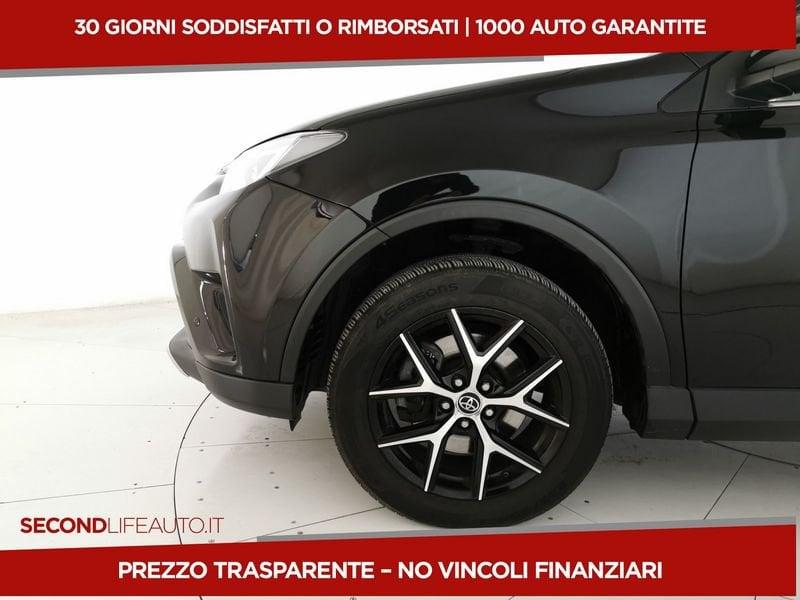 Toyota RAV4 2.0 d-4d Lounge 2wd mt my17