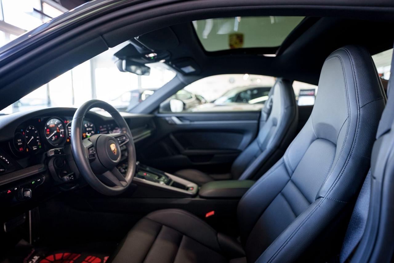 Porsche 911 Carrera
