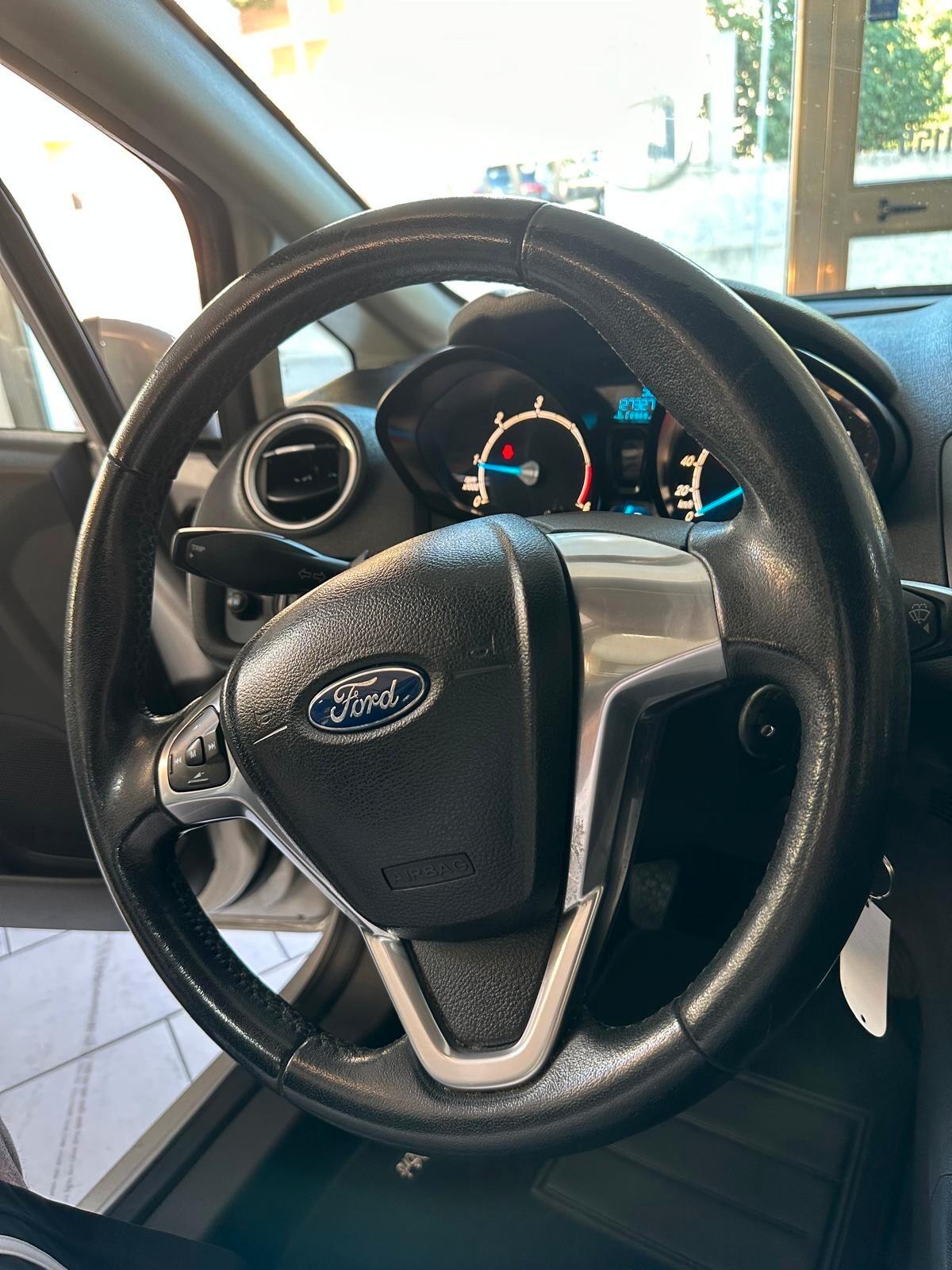 Ford Fiesta 1.4 TDCi 70CV 5 porte Titanium