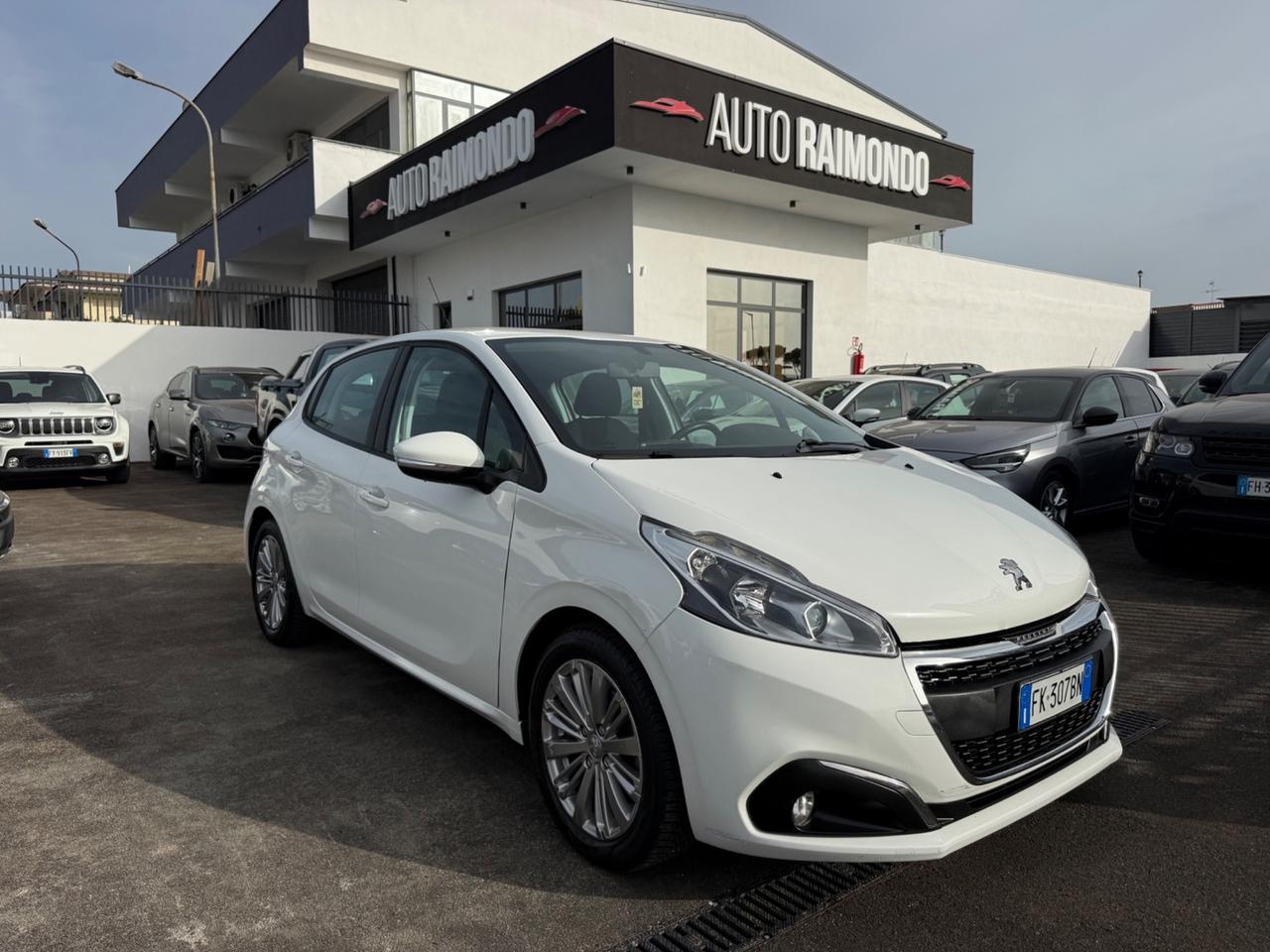 Peugeot 208 1.2 Benzina 82 5 porte Allure