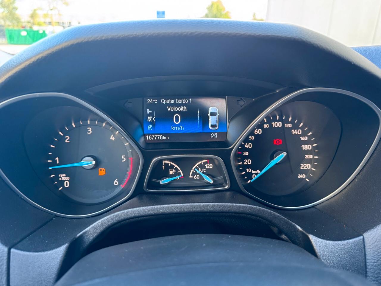 Ford Focus 1.5 TDCi 120 CV Start&Stop Titanium X Gomme nuove in OMAGGIO