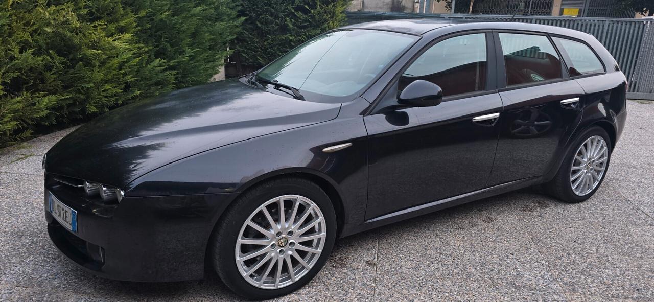 Alfa 159 tutta apena revisionata e batteria nuova