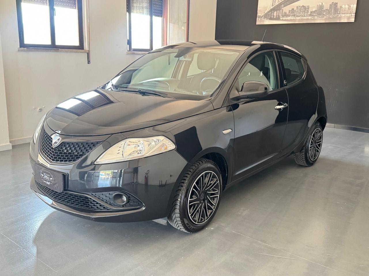 LANCIA YPSILON 1.0 FIREFLY HYBRID GOLD - 2021