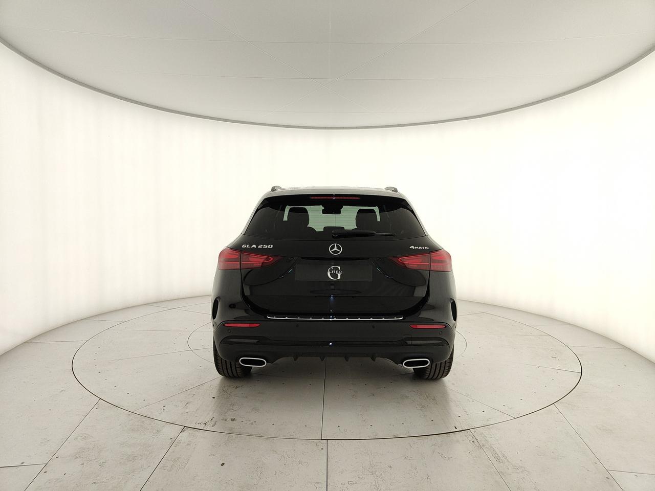 Mercedes-Benz GLA 250 4MATIC