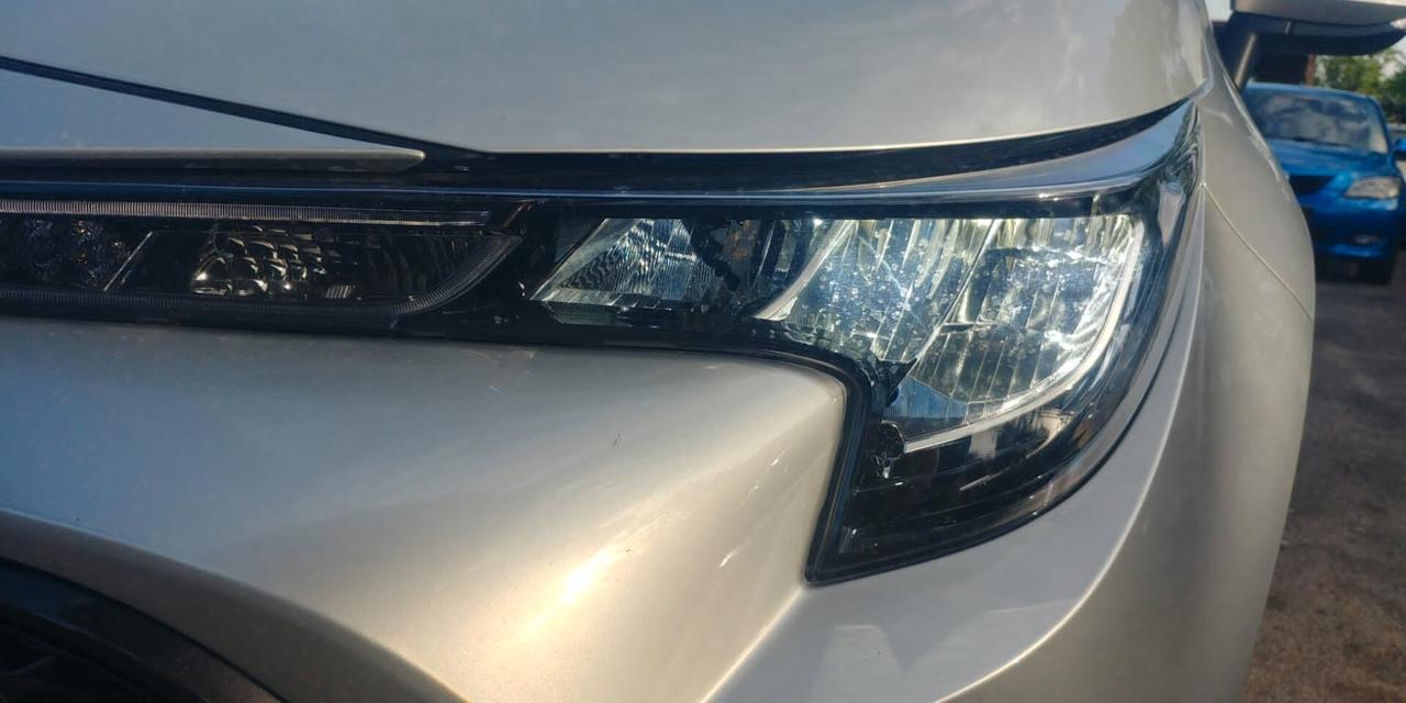 Toyota Corolla HBRID 98cv NEO PATENTATI APPLE CAR PLAY BLUETOOTH CRUISE CERCHI MULTIFUNZIONE