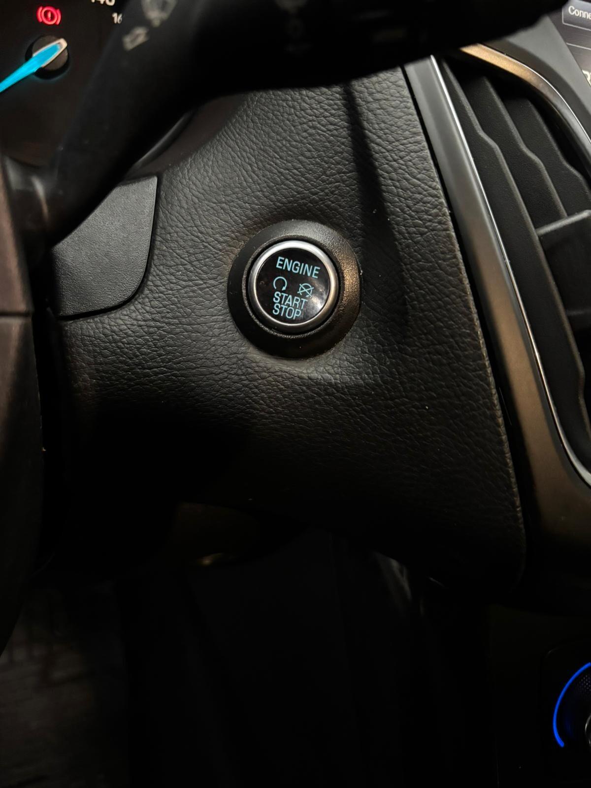 Ford Focus 1.6 120 CV GPL Titanium