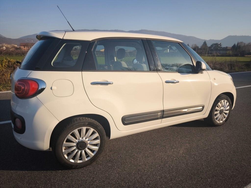 FIAT 500L 1,4 BENZ-95CV-LOUNGE-EURO 6-OK NEOPATENTATI