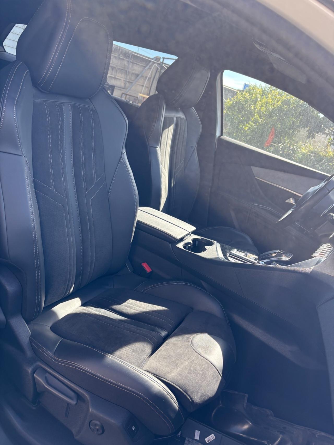 Peugeot 5008 BlueHDi 130cv EAT8 GT PACK