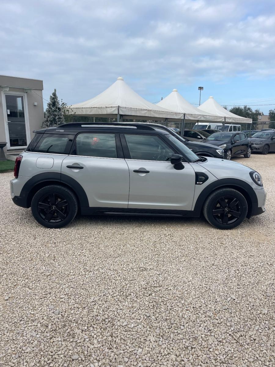 MINI - Countryman - Mini One D Northwood Edition