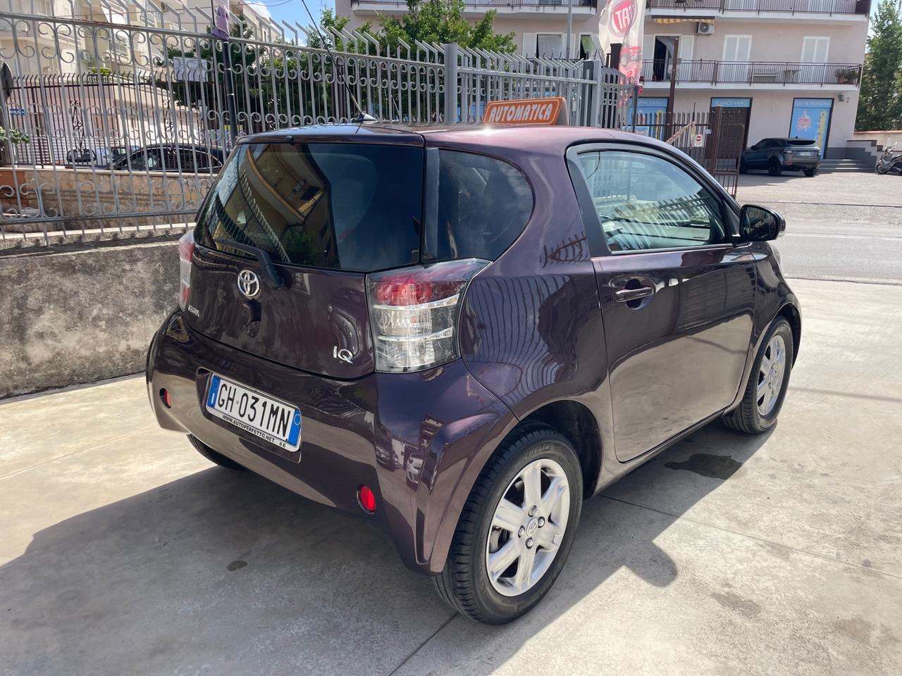 Toyota iQ 1.0 Sol