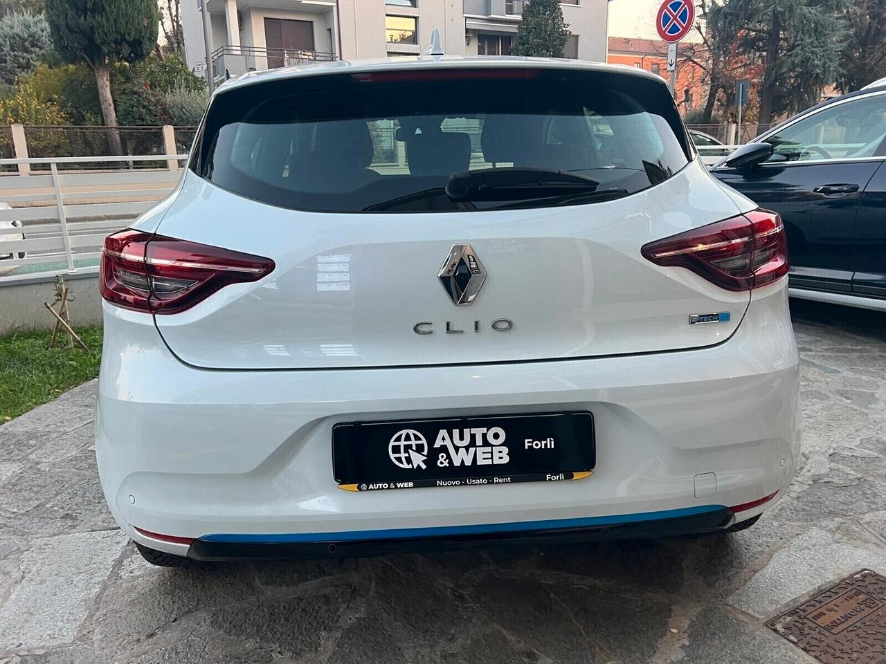 RENAULT CLIO HYBRID E-TECH RS LINE 140cv NEOPAT