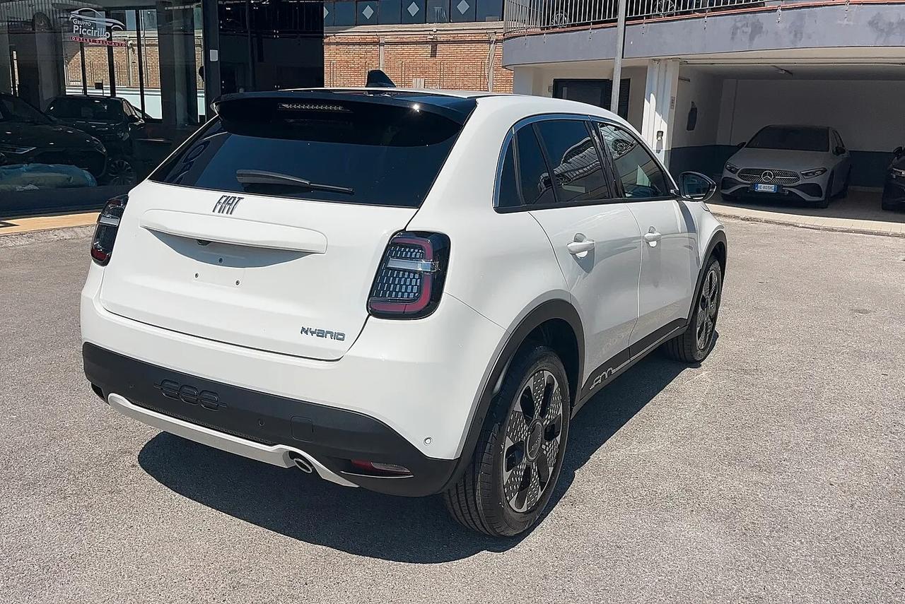 Fiat 600 Hybrid 110 CV DCT MHEV La Prima