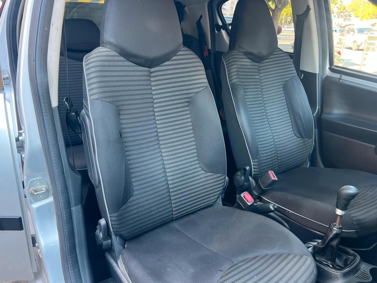 PEUGEOT 107 1.0 68cv 5p ACTIVE NEOPATENTATI